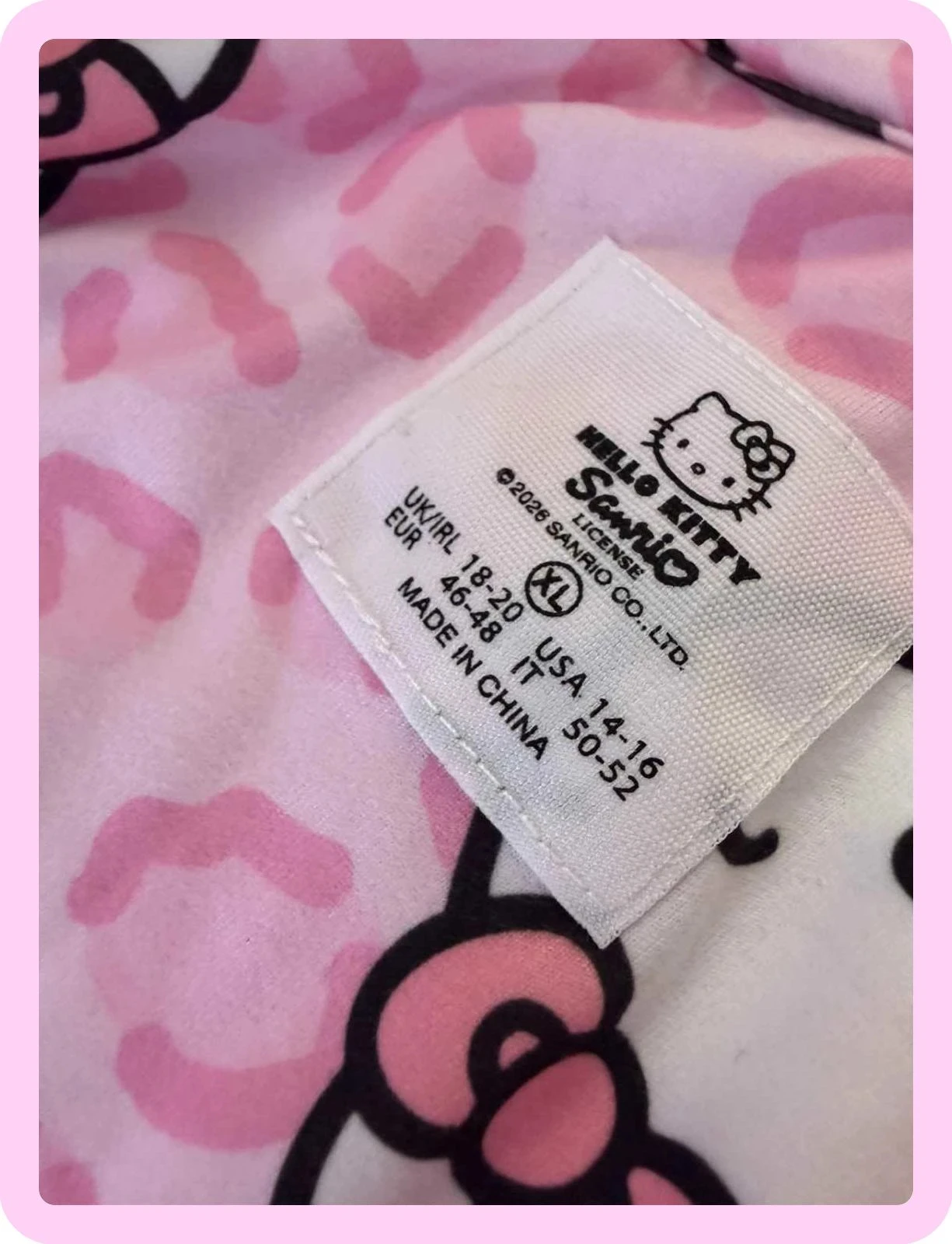 Ensemble, pyjama, short et Hello Kitty jamais servi – photo 6